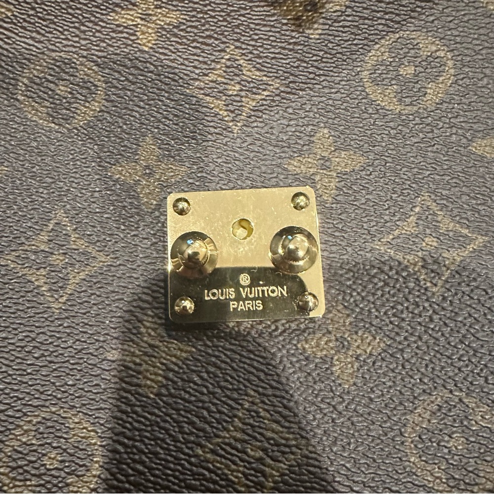 Louis Vuitton Pochette Métis Monogram Reverse - Picture 7 of 10
